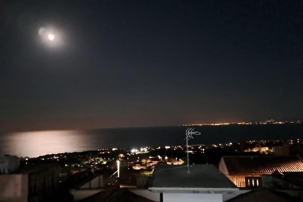 Casa Ultreia, Appartamento アーチ・カステッロ エクステリア 写真